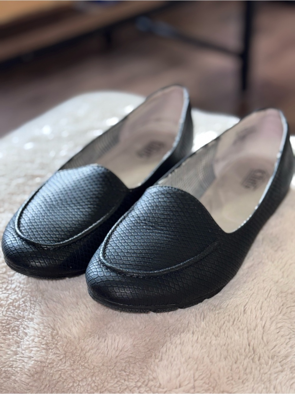 Cliff’s - Women's 11W - Black Slip-On Loafers